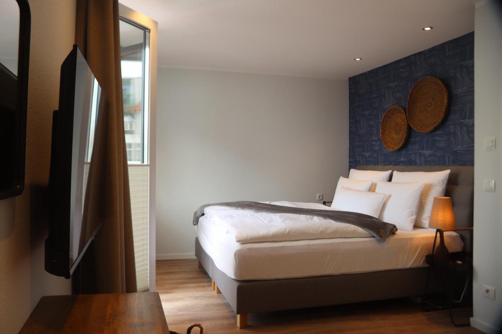 Apartment Momentum *